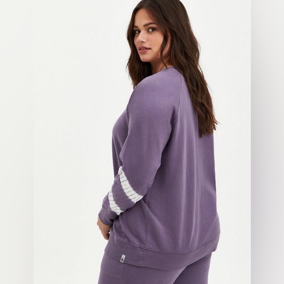 Women’s Torrid French Terry Crew Neck Long Sleeve Active Sweatshirt. Size 1X - Picture 5 of 6